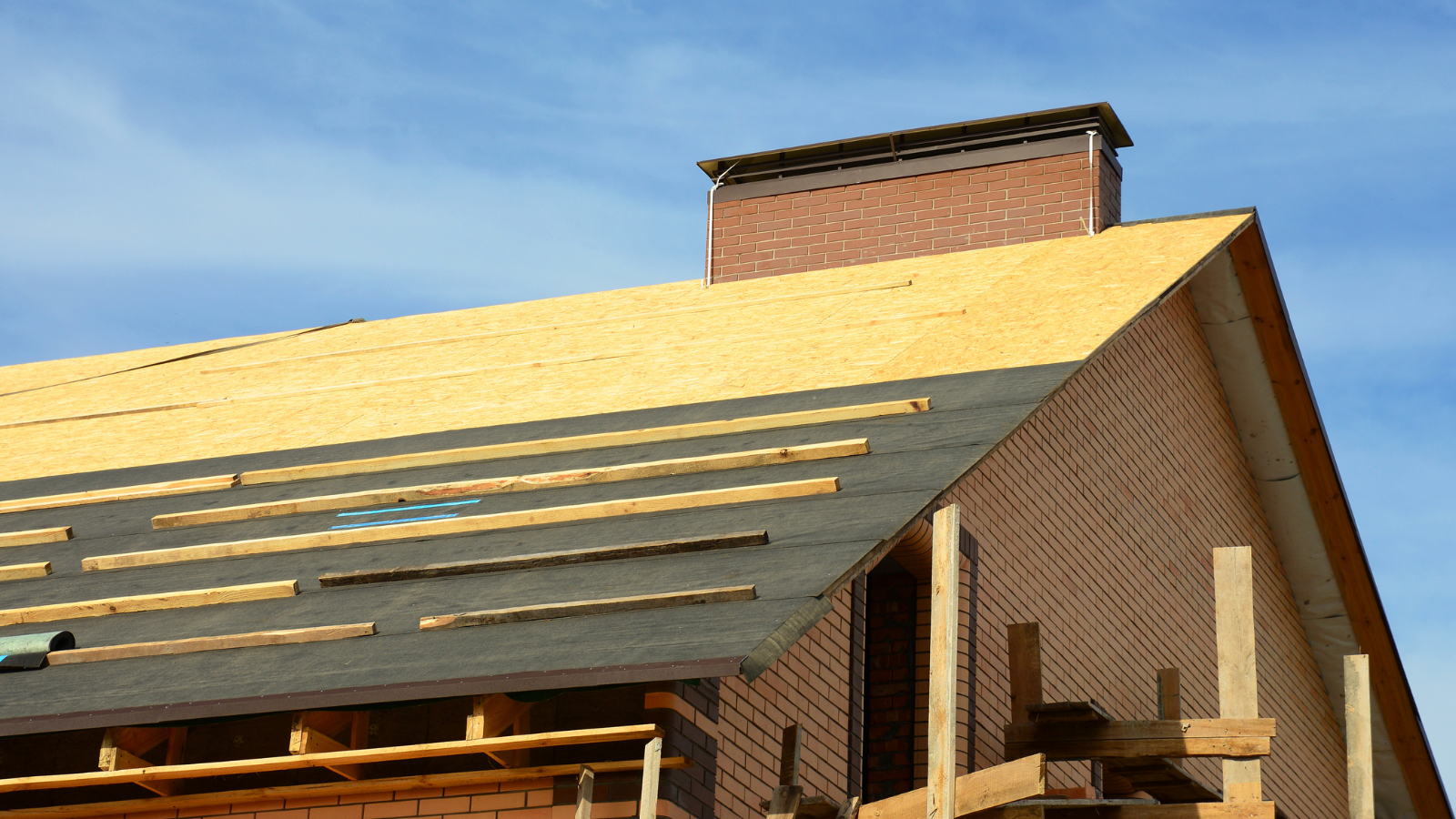 Learn what affects roof decking replacement cost Missouri homeowners pay, how contractors inspect damaged plywood, and when replacement is necessary.